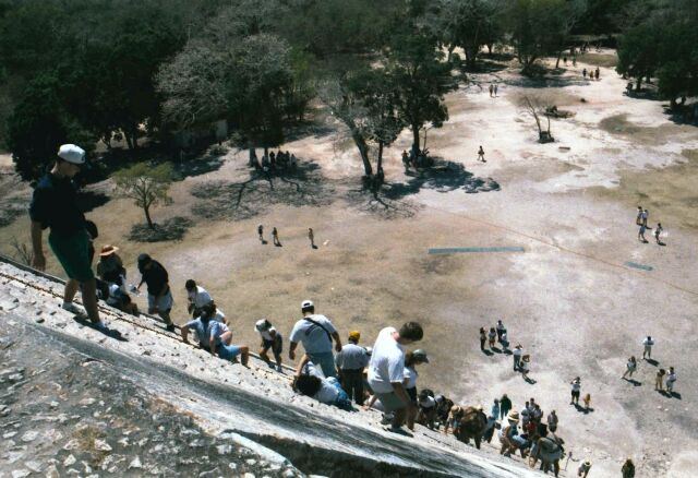 Chichen Itza MayaPiramide Mexico 1998