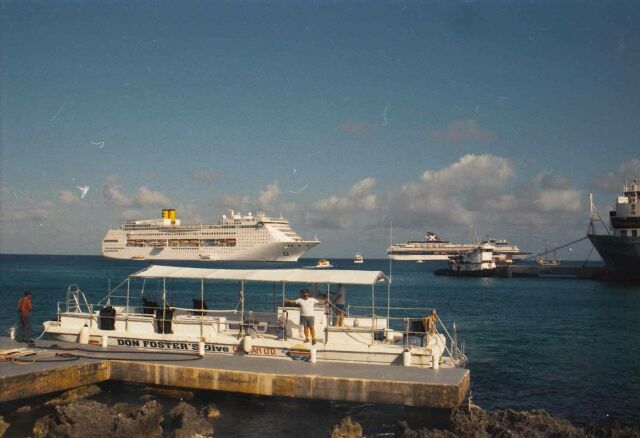 Grand Cayman Cruiseboots